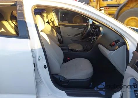 2015 Kia Optima Lx из США, поврежденный, VIN 5XXGM4A75FG462664